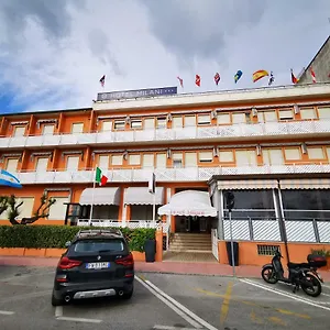 Milani 3*, Lido di Camaiore Italien